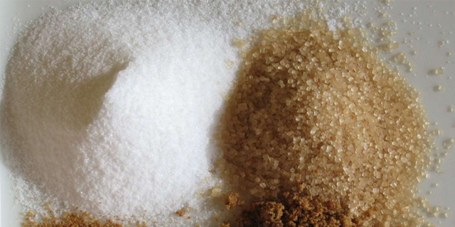 Azúcar blanco o azúcar moreno, ¿cuál es mejor?